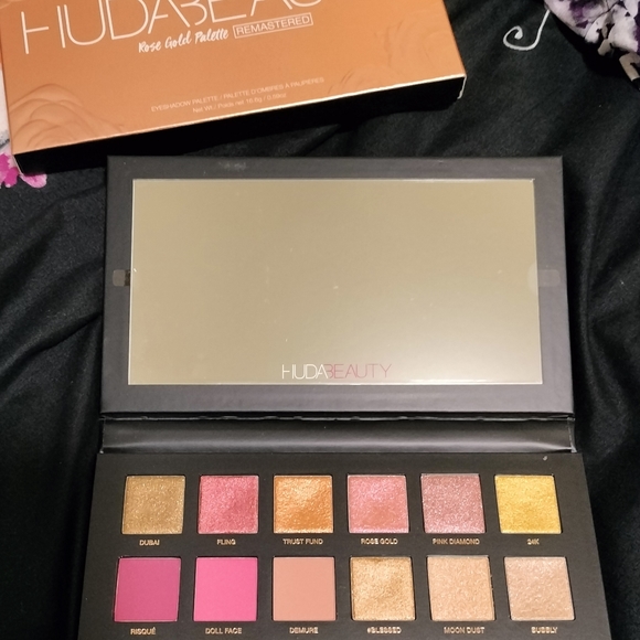 HUDABEAUTY ROSE GOLD PALETTE REMASTERED - Picture 2 of 3